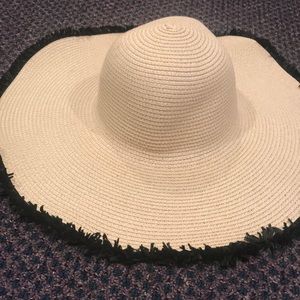 Beach hat